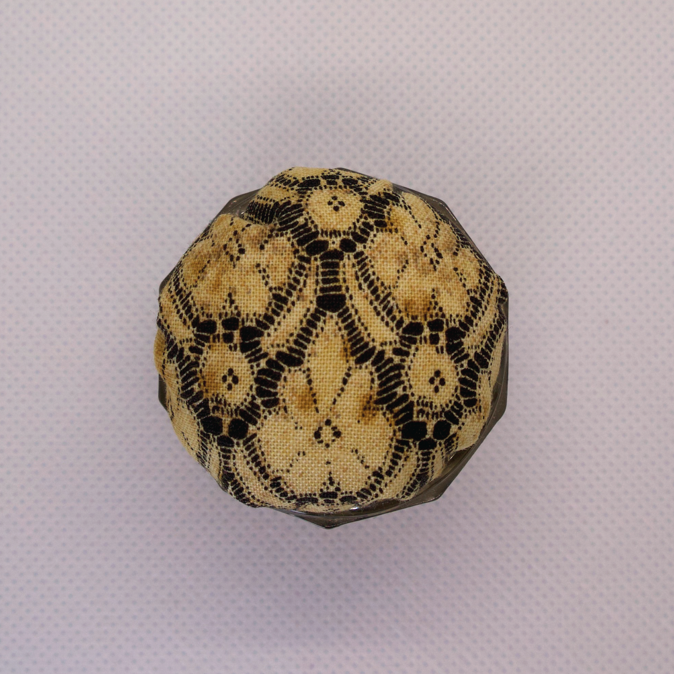Tim Holtz Lace Pincushion in Clear Round