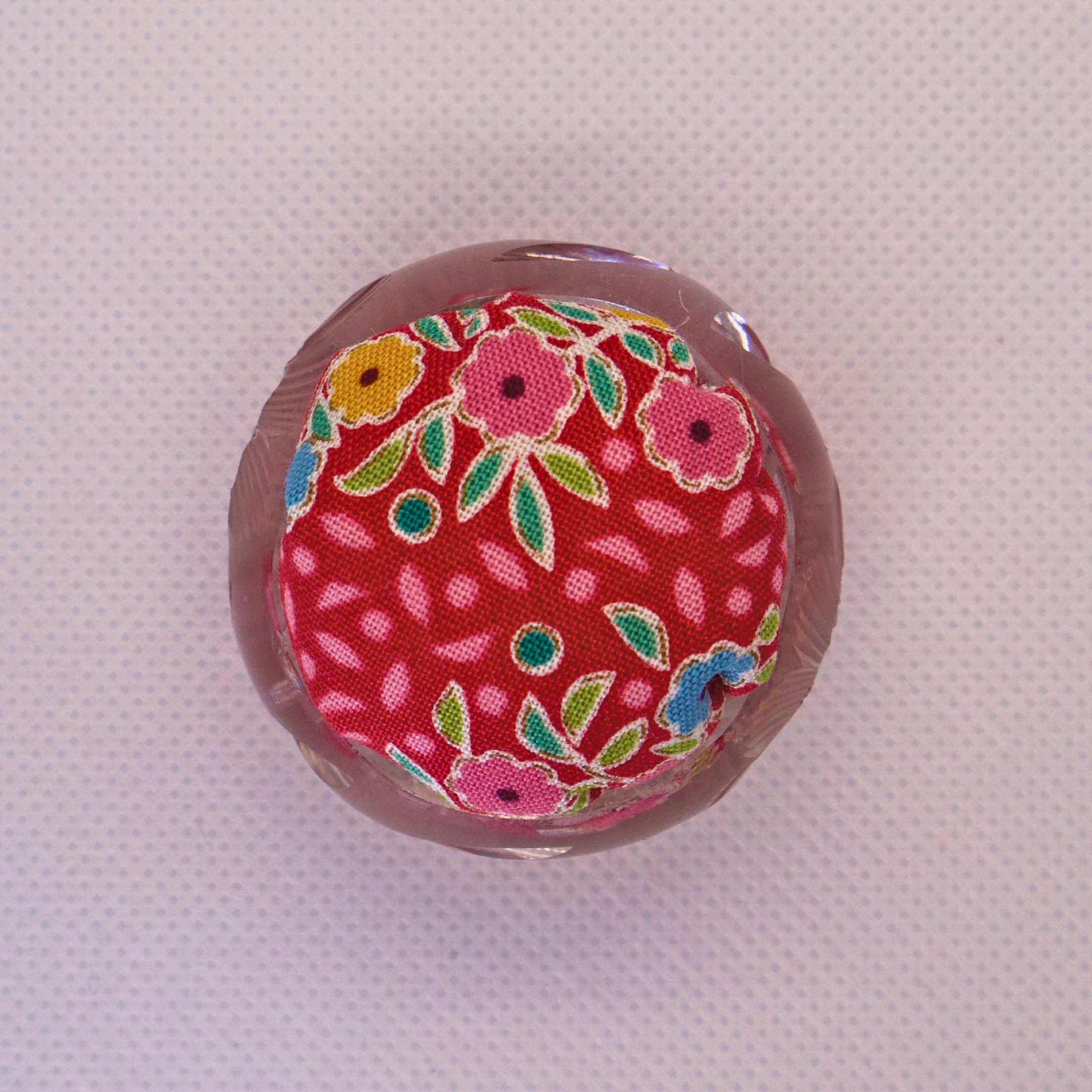 Tilda Red Floral in Clear Round