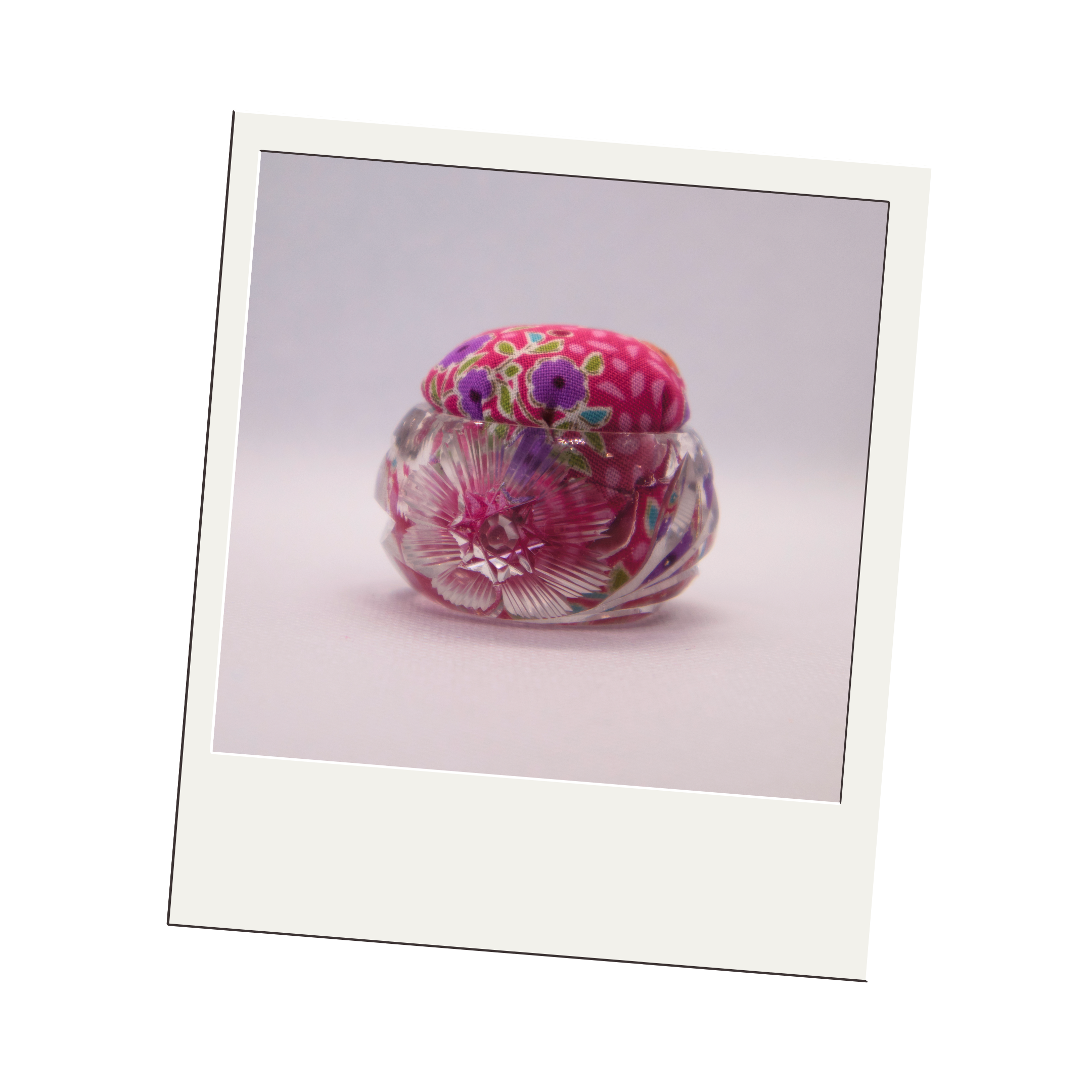 Tilda Pink Floral in Clear Round