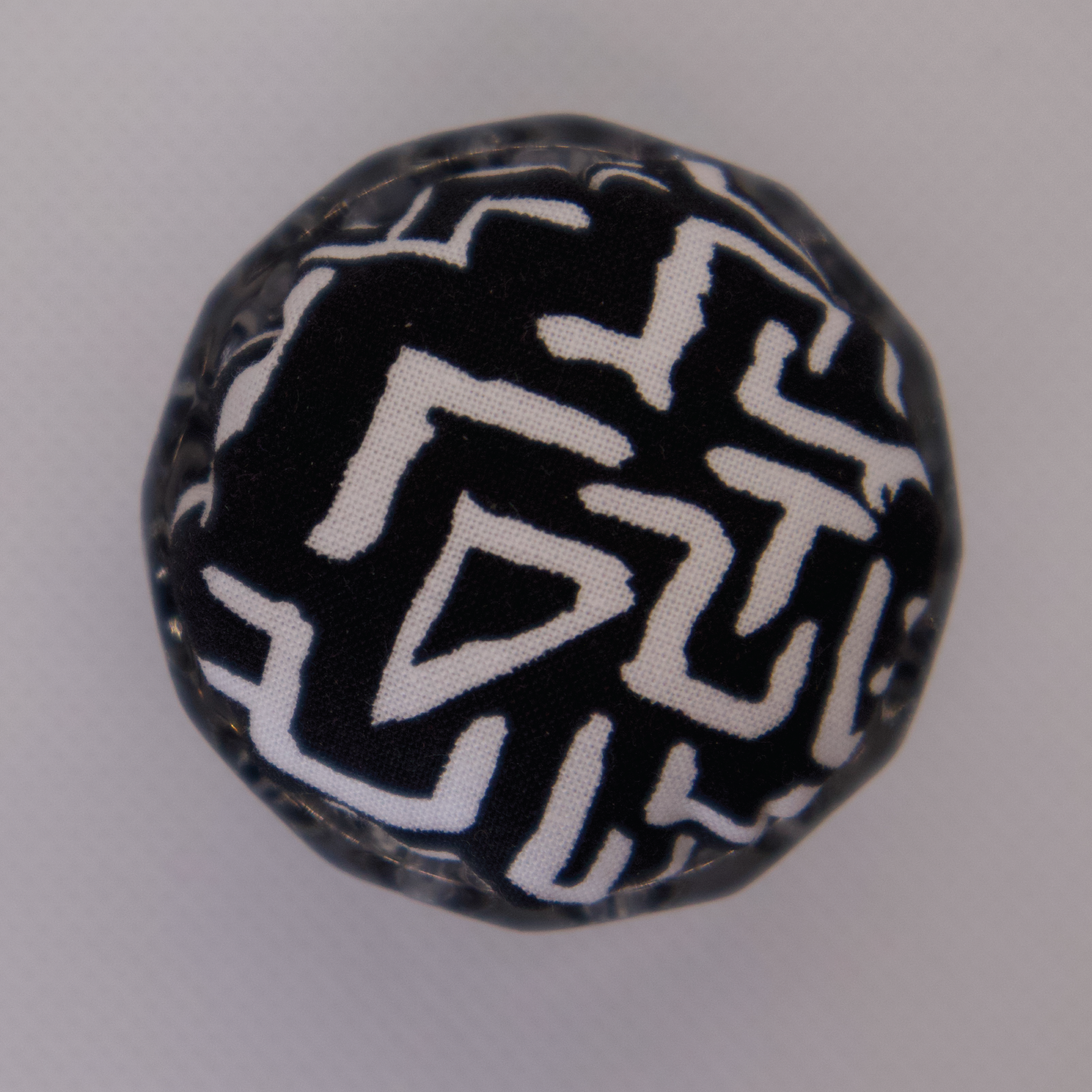 Kaffe Black/White Pincushion in Clear Round